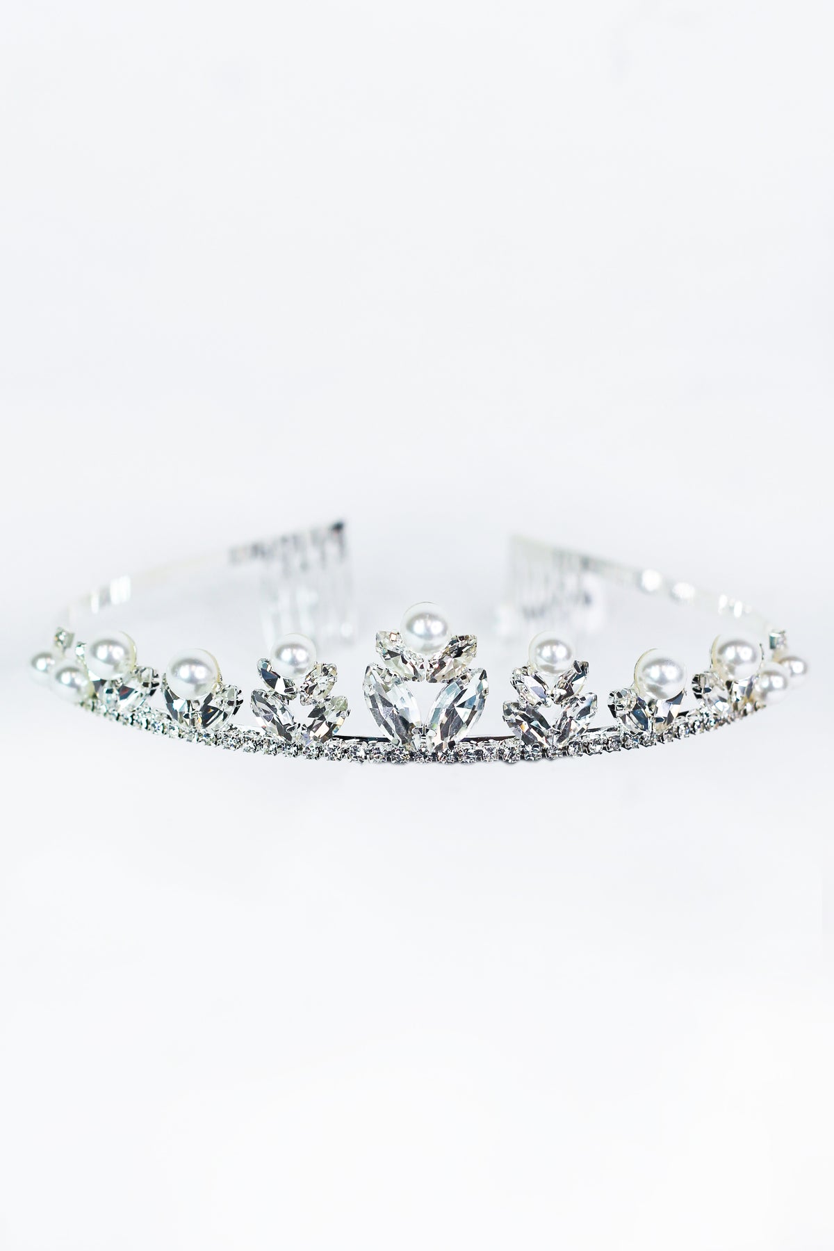 Pearl Top 2 Almond Row Tiara