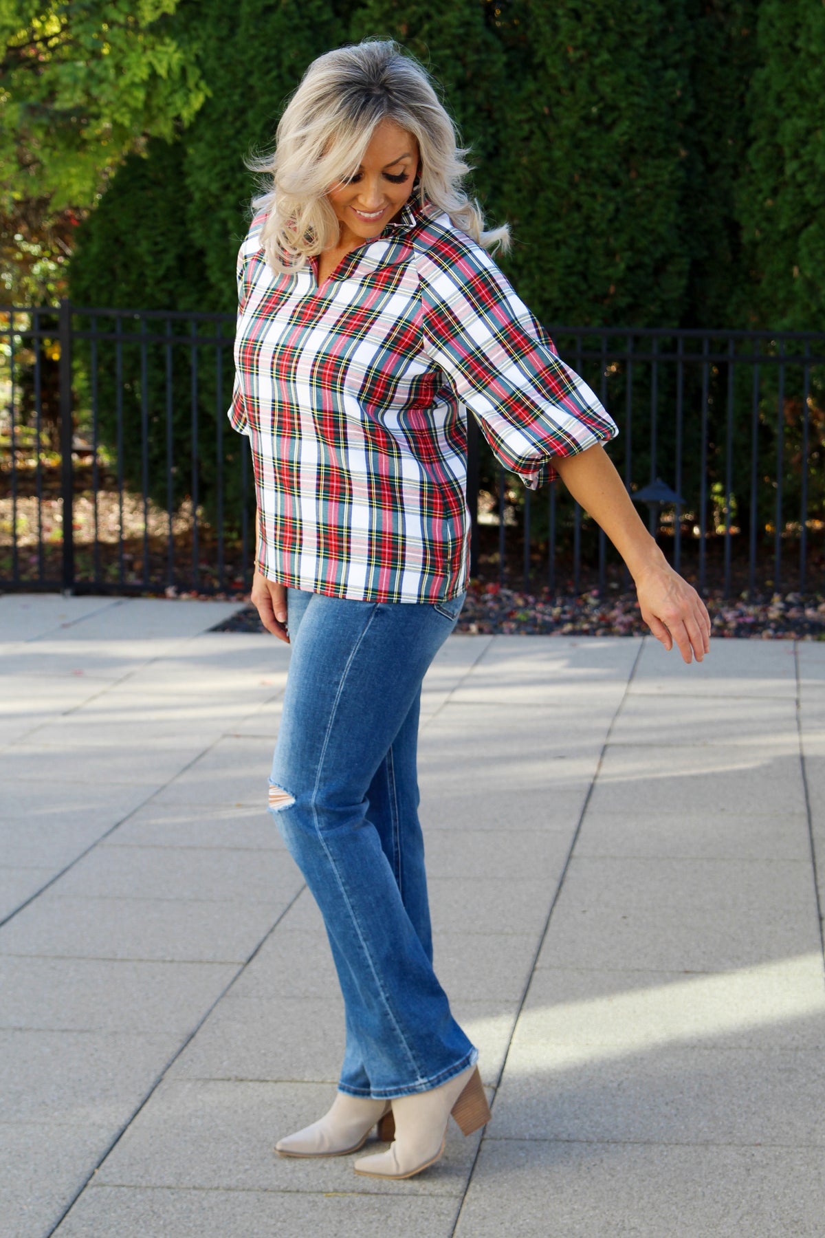 Ruffle Neck Plaid Top w/ Loose Short Sleeves