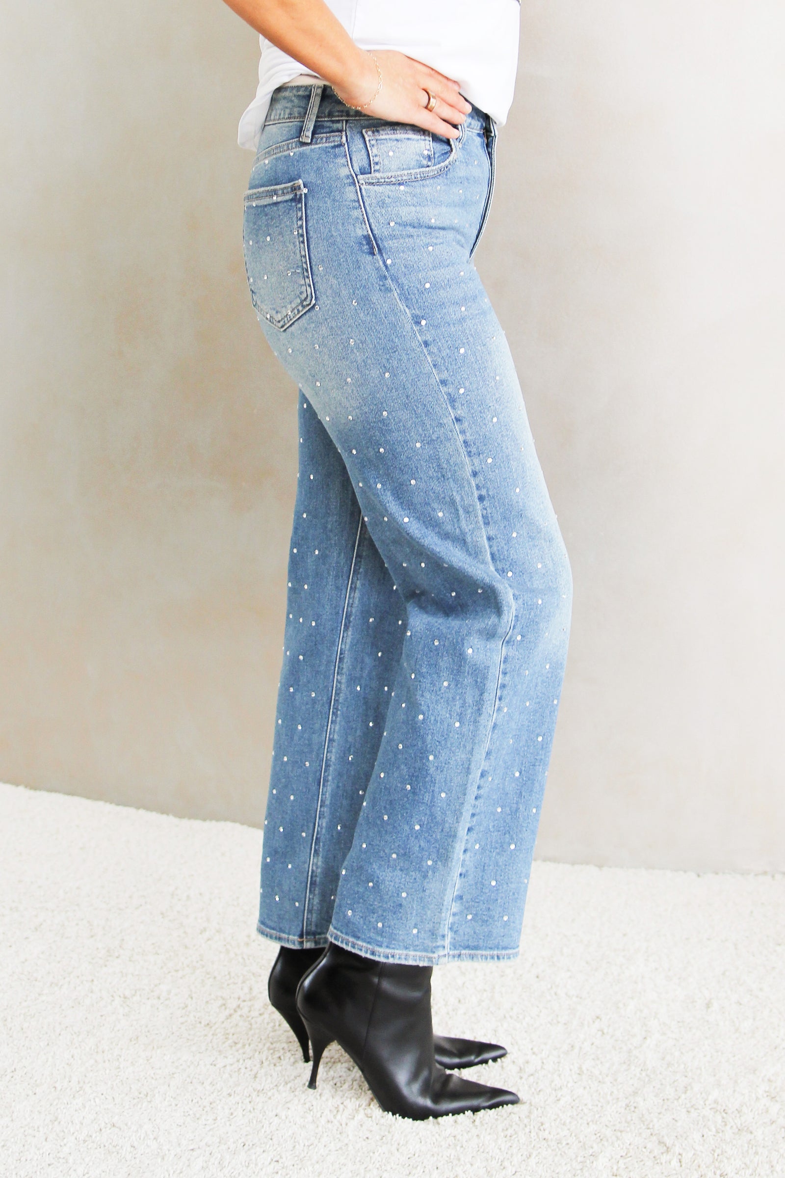 All Over Rhinestone  Embellishment Vintage Straight Leg Jeans Jeans