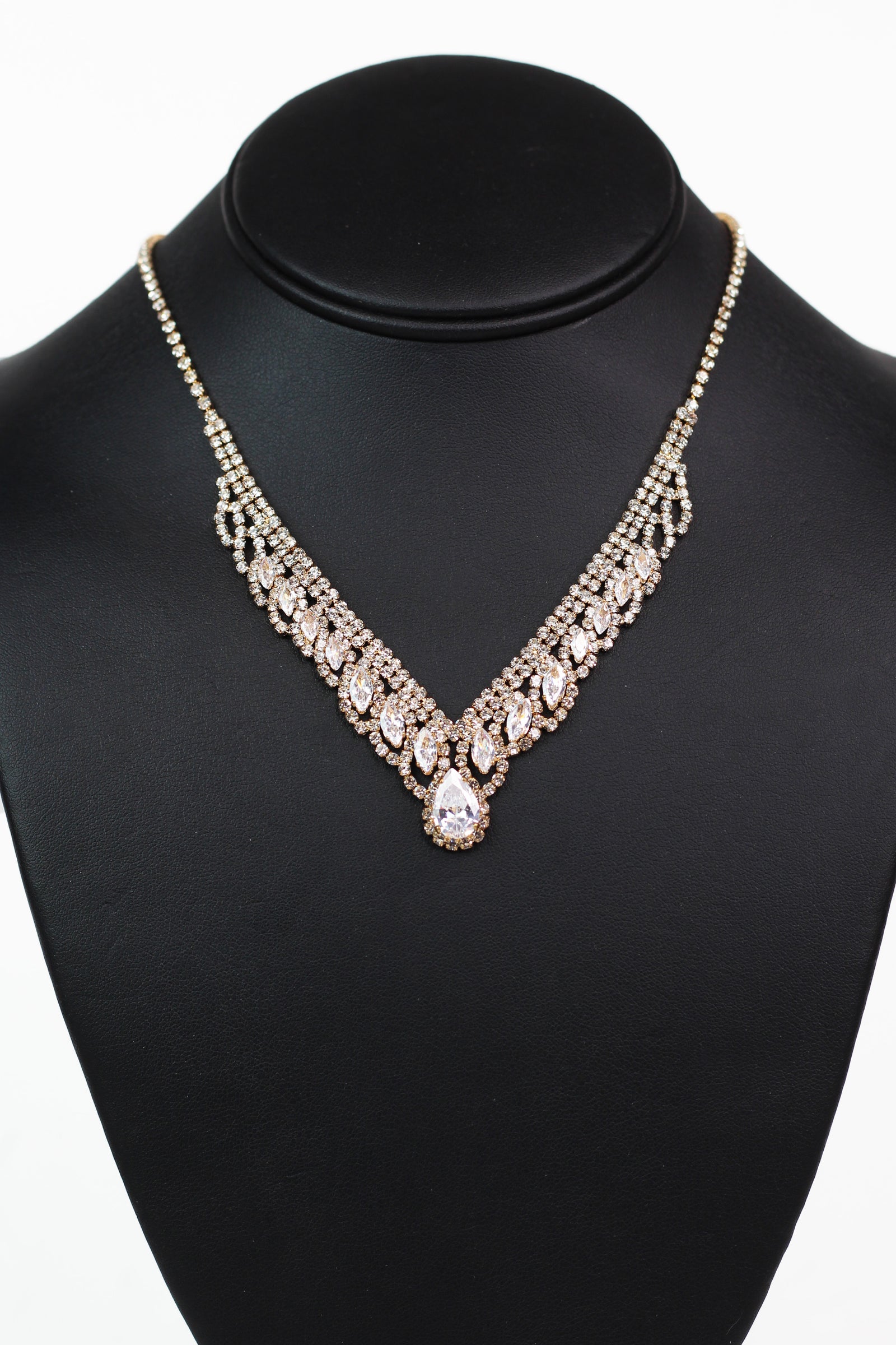 Rhinestone V Almond Stone Teardrop Point Necklace - Glitz & Ears Boutique