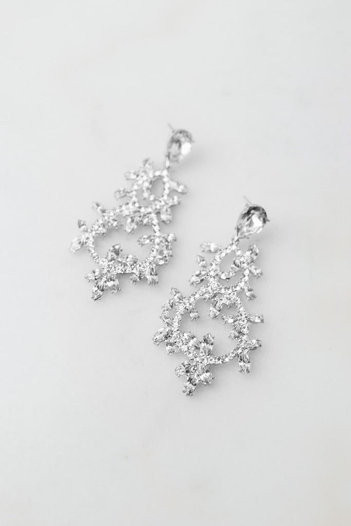Two Open Rhinestone Almond Cluster Trim Earring