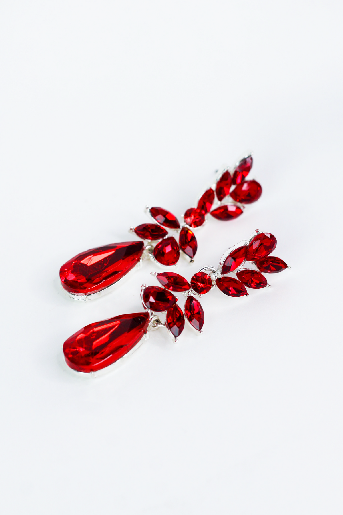 Stagger Almond Long Teardrop Earring