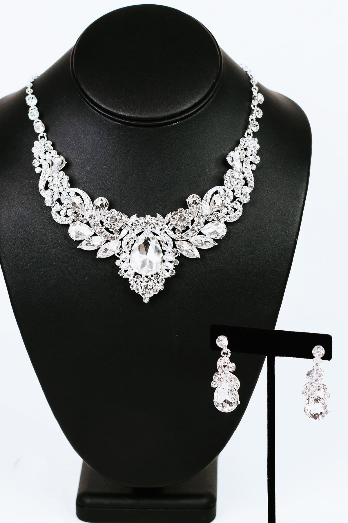 Teardrop Marquis &amp; Rhinestone Swirls Statement Necklace