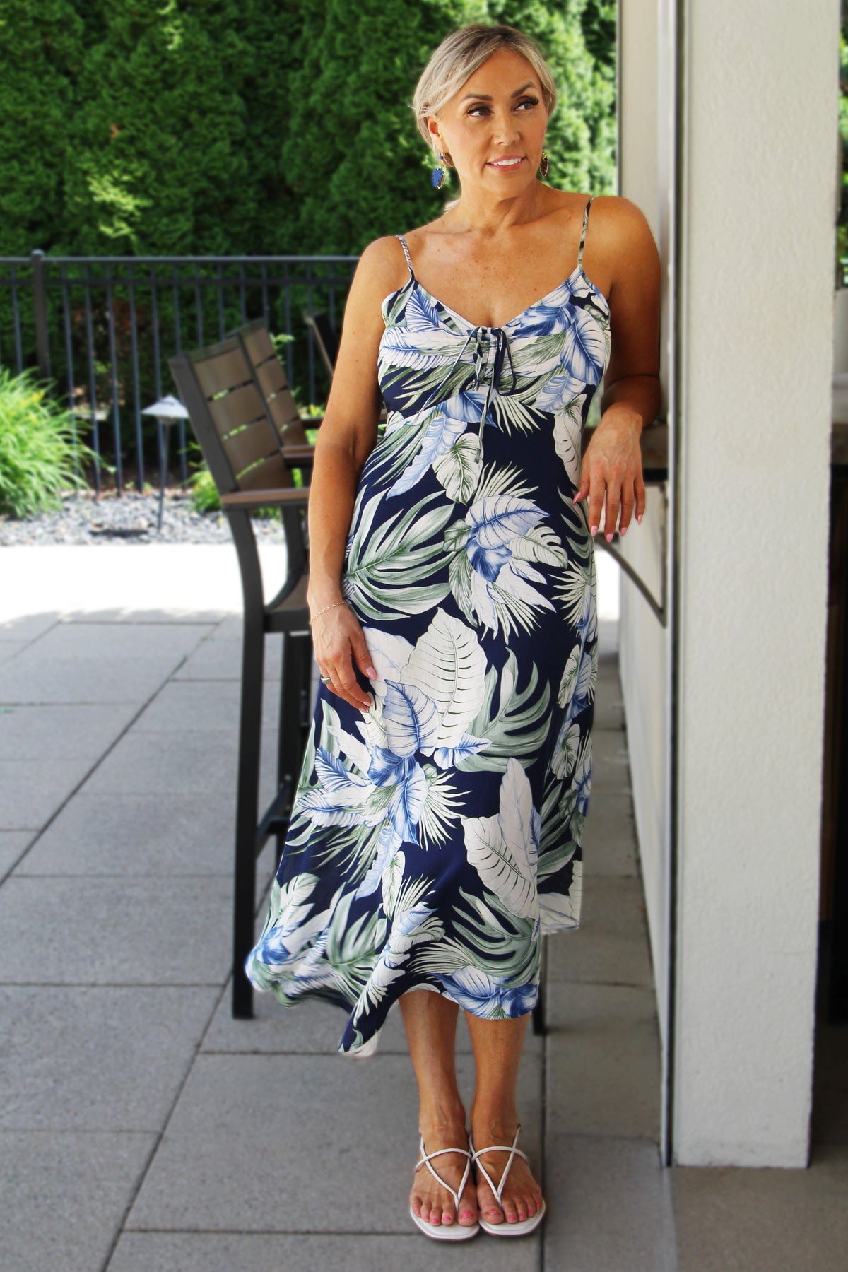 Tropical Print Ruched Midi Dress w/ Pockets &amp; Round Hem