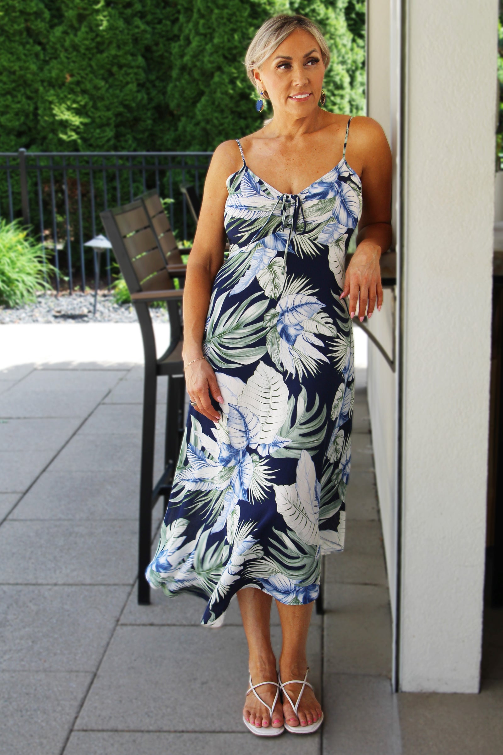 Tropical Print Ruched Midi Dress w/ Pockets & Round Hem