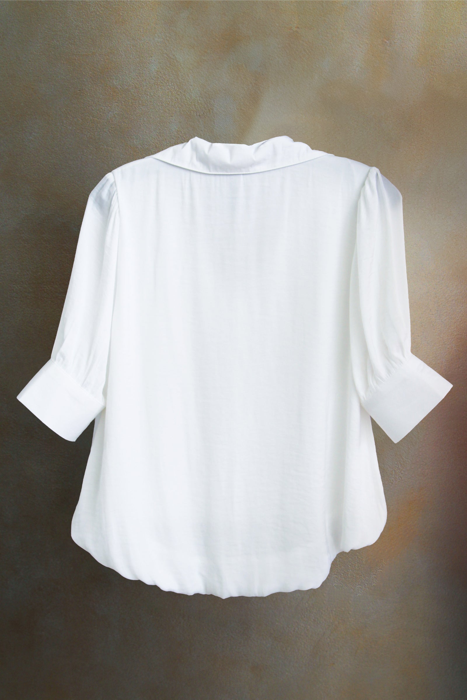 V-Neck Half Sleeve Hi-Lo Bubble Top