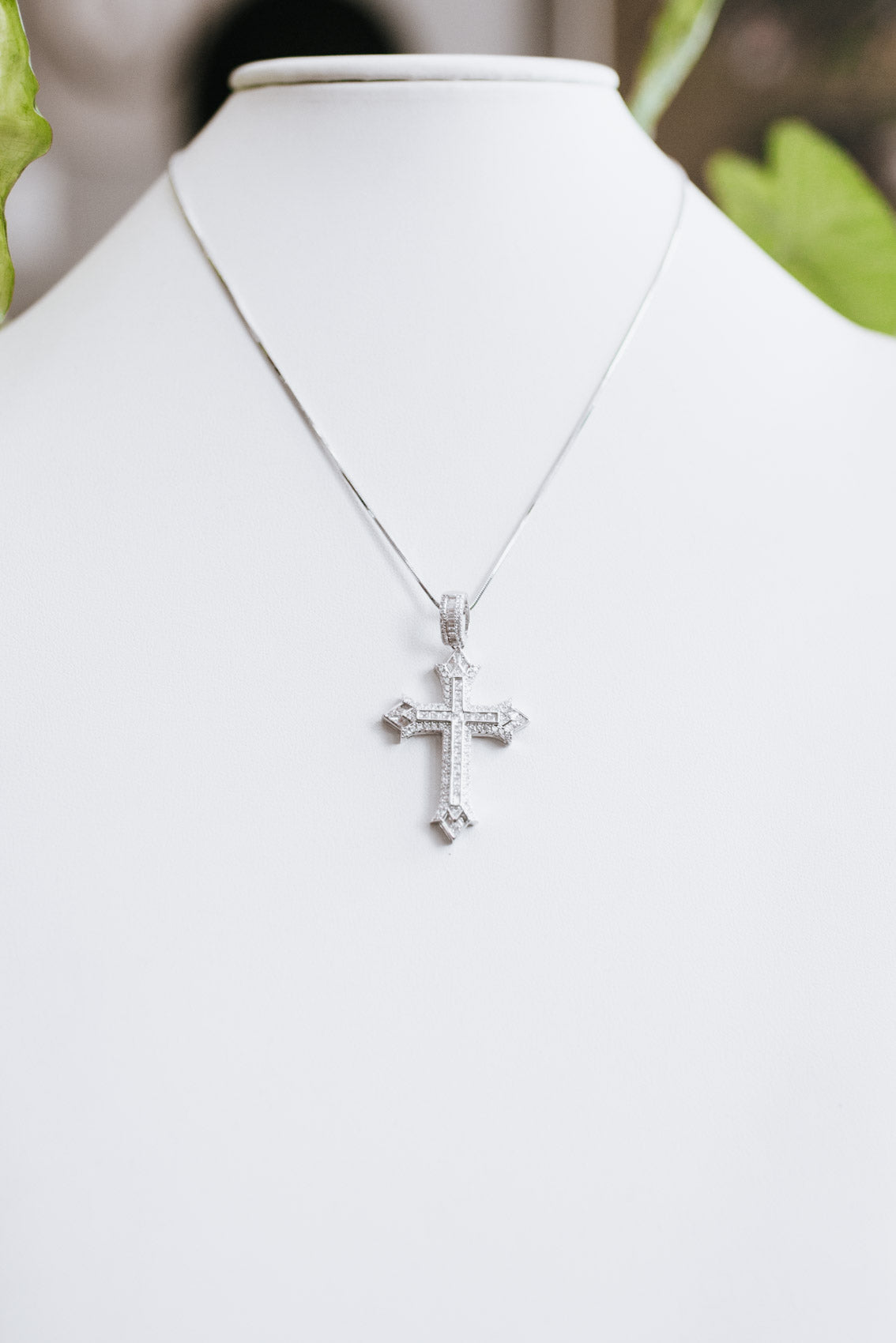 Point Ends Square Stone Row Middle Cross Necklace