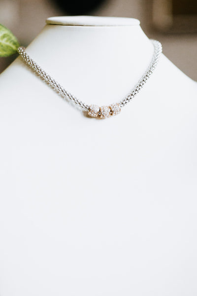 Textured Chain 3 Rhinestone Ring Necklace