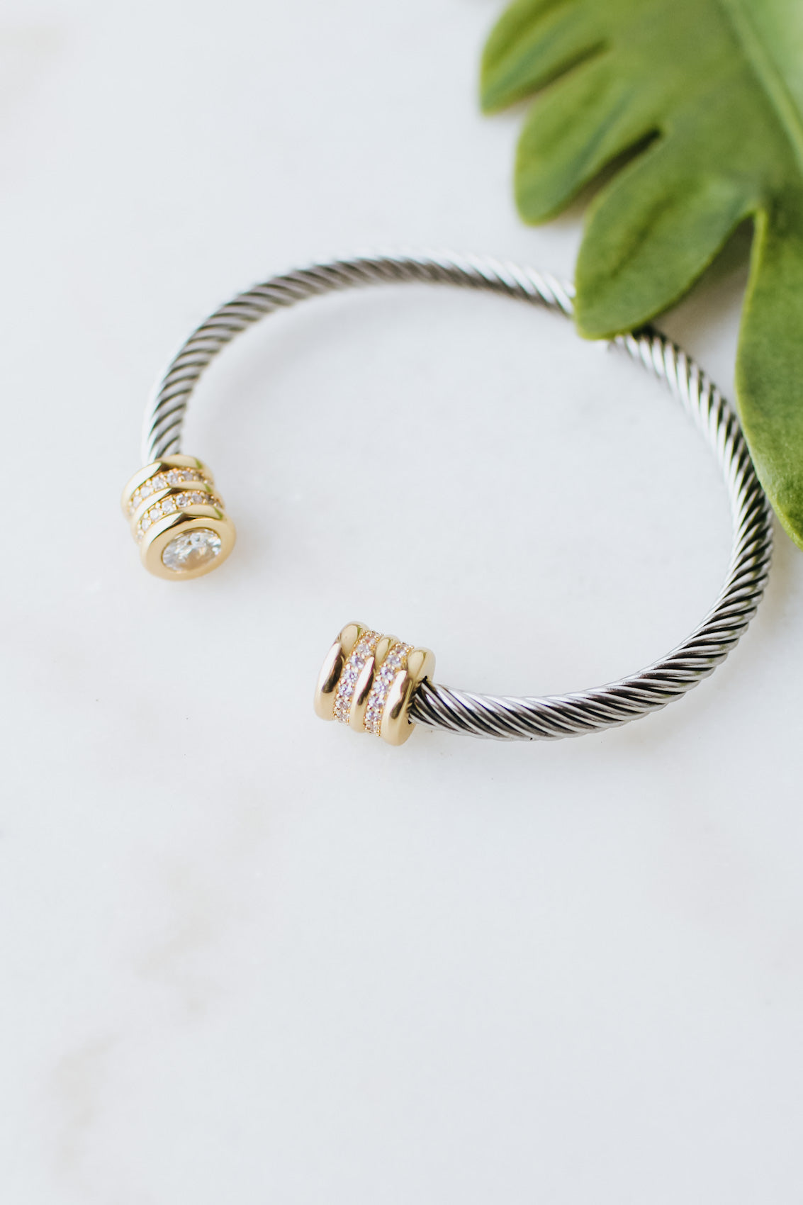 Two Barrel &amp; Stone End Twist Bangle