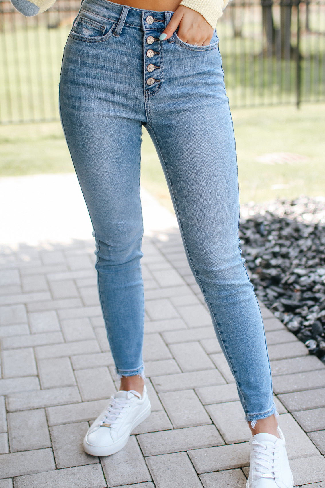 Women's Mid Rise Skinny Jane Jeans - Mott & Bow