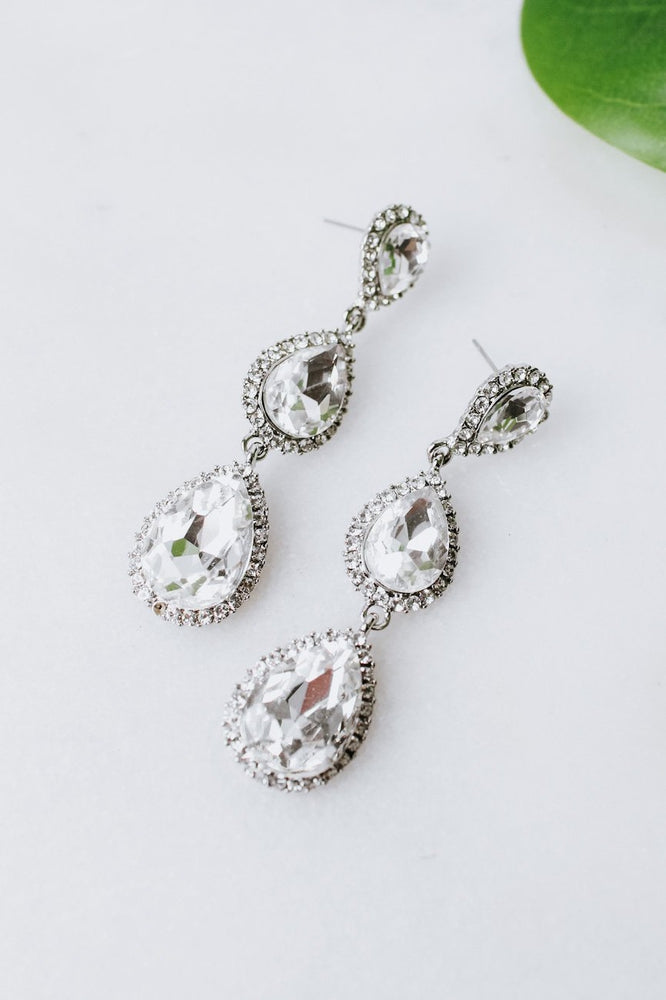 3 Teardrop Rhinestone Trim Earring