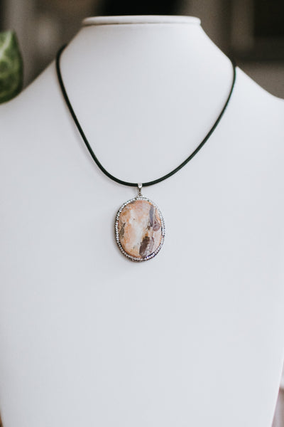 Marble Oval Rhinestone Trim Necklace (SALE)